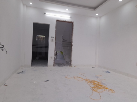 Bán Nhà giá Rẻ Cầu Bươu, Hà Đông. 6 tầng, thang máy, oto vào nhà.
