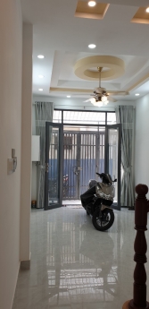 PHAN ĐÌNH PHÙNG PHÚ NHUẬN - SÁT MẶT TIỀN - 4 TẦNG BTCT - 6PN - 42m2 CHỈ 5.9 Tỷ