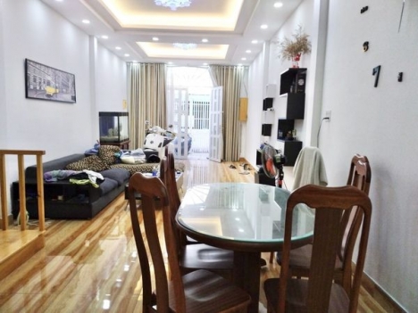 Ni Sư Huỳnh Liên 112m2  Phường 10 Tân Bình SHR
30 MÉT RA MẶT TIỀN ĐƯỜNG - DIỆN TÍCH LỚN - GIÁ TỐT