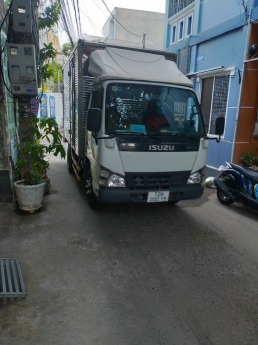 Nhà mới, hẻm xe tải, giá hợp lý 
Cần tiền bán gấp nhà 1 trệt 1 lầu hẻm ô tô thông,đường Lê Lợi,tttp