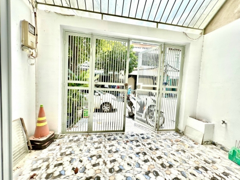 CHO THUÊ - NHÀ 2 LẦU, ST MẶT TIỀN ĐƯỜNG SỐ CHỢ TÂN MỸ, Q7