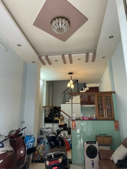 Bán nhà hẻm xe hơi đường CMT8, P15, Q10 DT 4x12 trệt 3 lầu nhà mới vào ở ngay giá 8,5 tỷ TL.