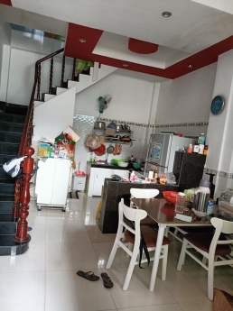 DUY NHẤT 1 CĂN QUẬN 10 - HXH CMT8- GẦN ACB- CHỈ 4.4 TỶ.