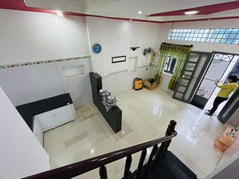 DUY NHẤT 1 CĂN QUẬN 10 - HXH CMT8- GẦN ACB- CHỈ 4.4 TỶ.