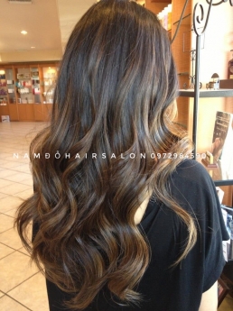 Uốn Xoăn Sóng Lọn To Uy Tín Giá Rẻ Hoài Đức - Nam Đỗ Hair Salon