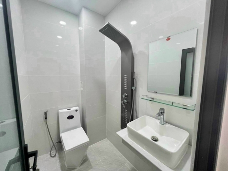 Bán nhà Lạc Long Quân Phường 8 Tân Bình 48m2 vuông vức, hxh, 3 tỷ nhỉnh