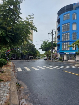 Sơn Trà- Lô góc 3 mặt thoáng - Kề sông , cạnh Biển  - chỉ 19,5 tỷ