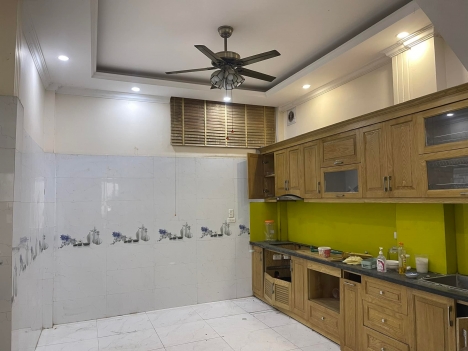 Bán nhà Siêu rẻ Thanh Xuân. 5 tầng, 41m2, giá chỉ hơn 4 tỷ.