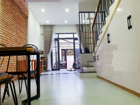 Nhà 80m2 x2 tầng kiệt Ô tô Trường Chinh gần bến xe 2,x ty