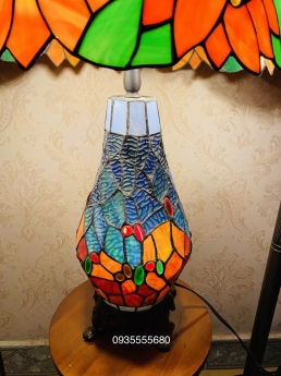 Giao lưu đèn bàn tiffany hai thân hoa hướng dương
