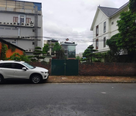 Thạch Bàn Long Biên - Đất phân lô ĐTM , vỉa hè, oto tránh - DT 33 m2 . Giá 3 tỷ