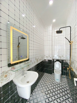 Bán nhà mới xây 1 trệt 1 lầu đường Hoàng Quốc Việt