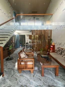 Cần tiền bán nhà Mai Dị, Hải Châu, 105m, MT 5.5m, gần Chợ, KD sầm uất mà chỉ hơn 5 tỷ