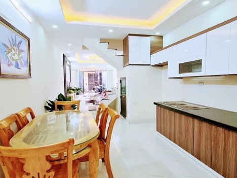 Bán nhà Phan Văn Khỏe_DT 5x12m x 3 tầng chỉ 5.3 tỷ hẻm ô tô, ở ngay