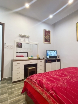 Bán nhà 2 tầng Lâm Nhĩ kinh doanh tốt giá 4,3 tỷ tlcc