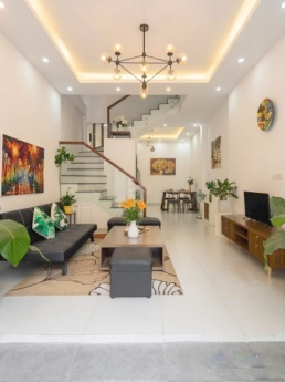 Bán nhà Tân Hóa 110m2 chỉ 9.5 tỷ MT 9.5m Ô tô đỗ cửa