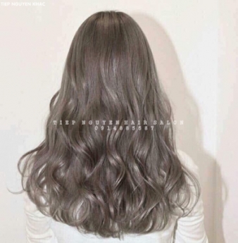 Tóc xoăn hippie nhẹ nhàng, style độc đáo tiệp nguyễn