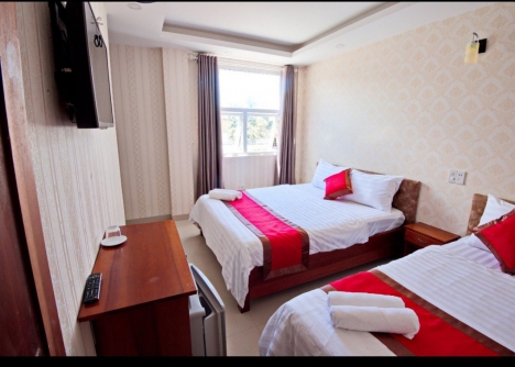 Khách Sạn Mặt Tiền đường Bùi Thị Xuân - phường 2 - Tp Đà Lạt