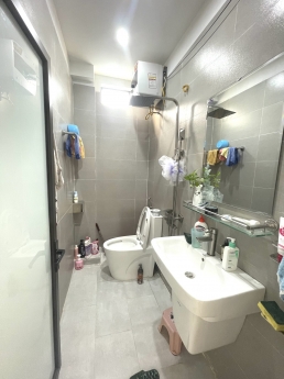 Biệt thự mini 3 tầng sau một nhà mặt đường ngõ 482 đường Văn Cao - Phường Văn Miếu - Nam Định.