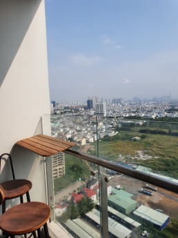 Căn hộ An Gia SKyline Block A tầng cao, giá 14 triệu.