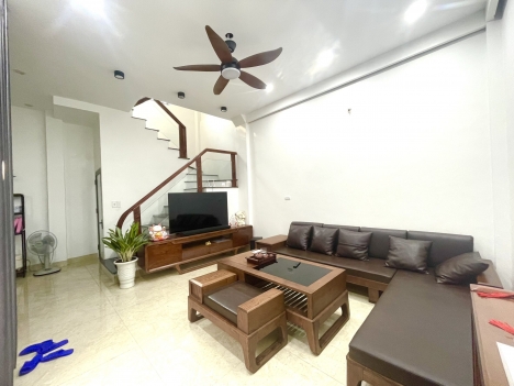 Biệt thự mini 3 tầng sau một nhà mặt đường ngõ 482 đường Văn Cao - Phường Văn Miếu - Nam Định.