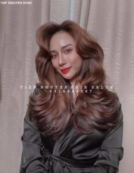 Học nghề tóc, xoăn hippie tự nhiên cho nàng.