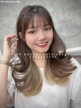 Học nghề tóc ở đâu uy tín hà nội, tóc xoăn hippie ngang vai