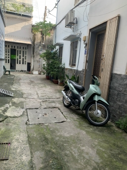 Cần bán gấp nhà Chế Lan Viên, Hồ bơi Tây Thạnh, Tân Phú, nhỉnh 3 tỷ.