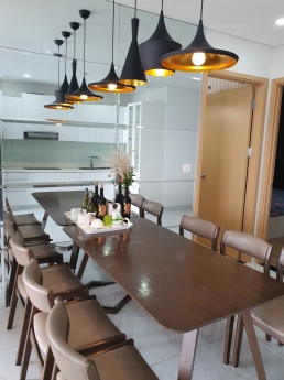 Căn hộ An Gia SKyline Block A tầng cao, giá 14 triệu.