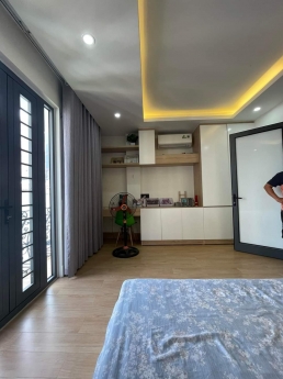 BÁN NHÀ LK, LA KHÊ, HÀ ĐÔNG, 7 TẦNG THANG MÁY, Ô TÔ KD, C Y XANH NGÚT NGÀN