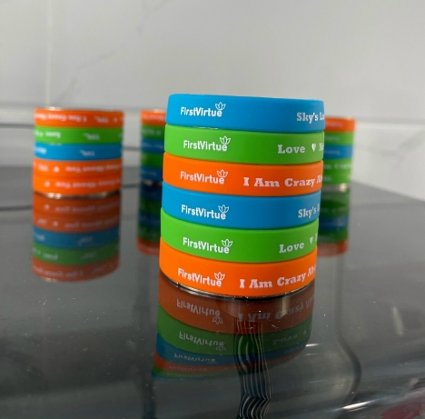 QuàTặngGiaLong; chuyên sản xuất & cung cấp các sản phẩm Quà tặng