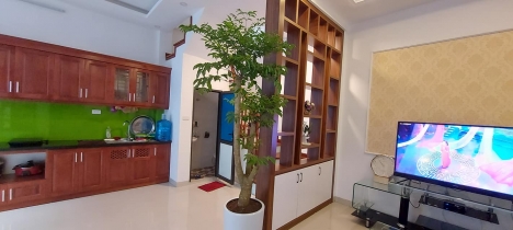 BÁN NHÀ TƯ ĐÌNH – LÔ GÓC - Ô TÔ VÀO NHÀ 5 TẦNG, 65M2, GIÁ 7.6 TỶ