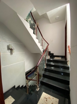 Bán nhà hẻm ba gác đường Tô Hiến Thành, P15, Q10 DT 3,3x9m trệt 4 lầu giá 5,25 tỷ TL