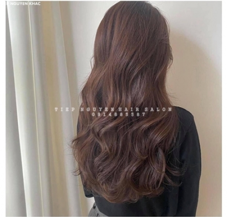 Học nghề tóc, uốn xoăn hippie tự nhiên đơn giản.