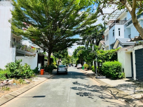Lô Đất Khu Biệt Thự Nam Long P.Phú Thuận, QUẬN 7
