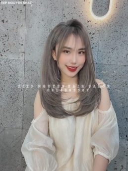 Học tóc, uốn xoăn hippie tự nhiên cho nữ mái chéo.