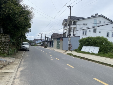 Cần bán đất nền mặt tiền kinh doanh đường Nguyễn Đình Quân, Đà Lạt 256m2 giá 15.4 tỷ