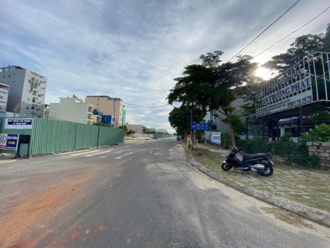 Bán gấp đất biển đường Nguyễn Khắc Viện, Ngũ Hành Sơn - 185m2 - 28 tỷ.