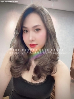 Top những kiểu tóc xoăn lơi đang dẫn đầu xu hướng hiện nay, học nghề tóc Tiệp Nguyễn.