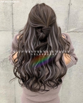 Top những kiểu tóc xoăn lơi style hot hiện nay, học nghề tóc Tiệp Nguyễn