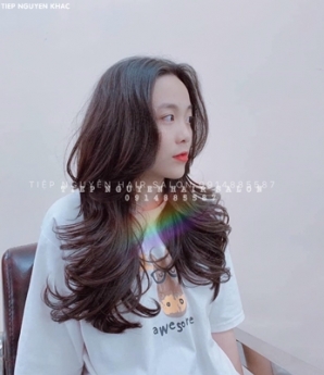 Uốn xoăn lơi giá rẻ Hà Nội, học nghề tóc Tiệp nguyễn.