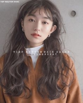 Học nghề tóc, uốn sóng lơi ngang vai cho nữ mặt tròn. tiệp nguyễn.