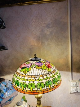 Đèn bàn tiffany chân cổ phong cách âu