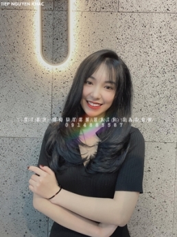 Uốn xoăn hippie tự nhiên cho nữ ngang vai, học nghề tóc Tiệp Nguyễn.