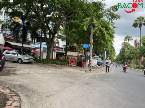 BÁN LÔ ĐẤT BIỆT THỰ 8,8 x 34M, CHỈ 7,5 TỶ, TẶNG NHÀ CẤP 4, ĐƯỜNG Ô TÔ ,TRUNG DŨNG BIÊN HOÀ