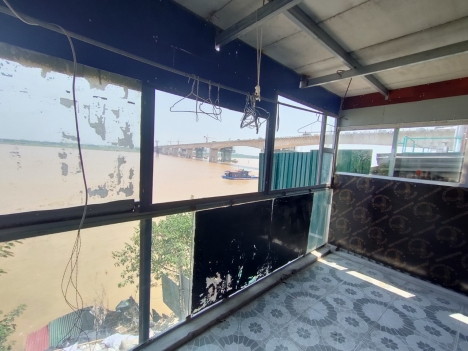 Chính chủ cần cho thuê mặt bằng VIEW SIÊU ĐẸP nằm trên mặt đường lớn
.Địa chỉ: 1233 Bạch Đằng –