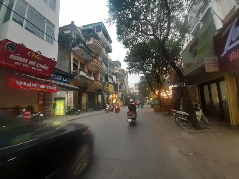 Nhà Cấp 4, Dịch Vụ Hà Cầu, Phân Lô, Vỉa Hè, Kinh Doanh Cực Đỉnh, 50m2, MT 5m, 6 Tỷ 5