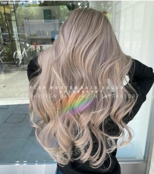 Uốn xoăn lơi tự nhiên tóc thưa cho phái nữ, học nghề tóc Tiệp Nguyễn.