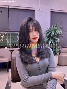 Uốn xoăn lơi ngang vai, xoăn lơi style thời trang cho nữ, học nghề tóc Tiệp Nguyễn.