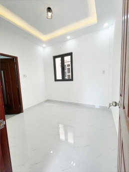 Thoại Ngọc Hầu - Tân Phú 4mx12m 3 tầng 3PN siêu đẹp chỉ 3 ty 7 có TL